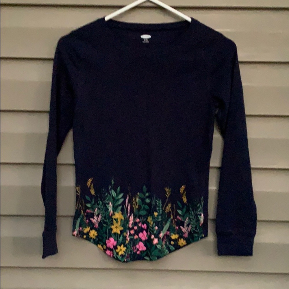 Old Navy girls navy thermal long sleeve shirt  $5/25